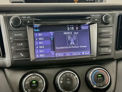 Used 2017 Toyota RAV4 LE w/ Carpet Mat Package AWD/4WD image 19