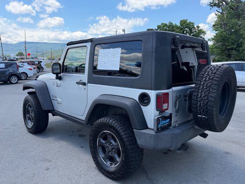 Used 2011 Jeep Wrangler Sport AWD/4WD image 8
