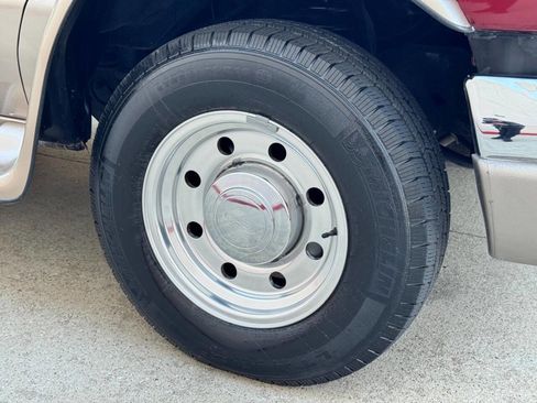 Used 1999 Ford E-250 and Econoline 250 image 28