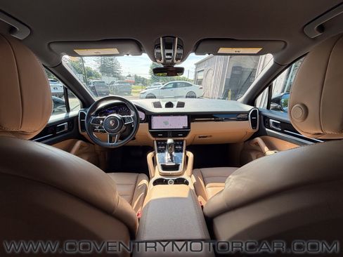 Used 2019 Porsche Cayenne AWD/4WD image 30