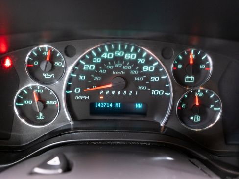 Used 2008 Chevrolet Express 1500 w/ Power Package RWD image 18