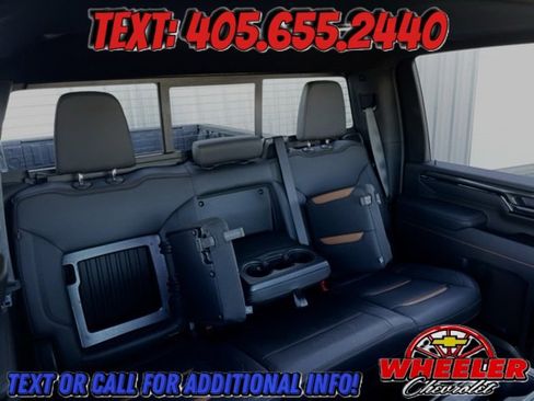 Used 2025 GMC Sierra 2500 AT4 w/ AT4 Premium Plus Package image 10
