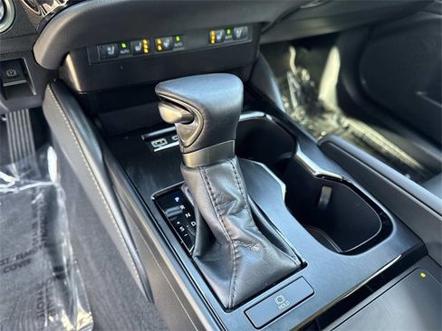 Certified 2023 Lexus ES 250 w/ Premium Package image 27