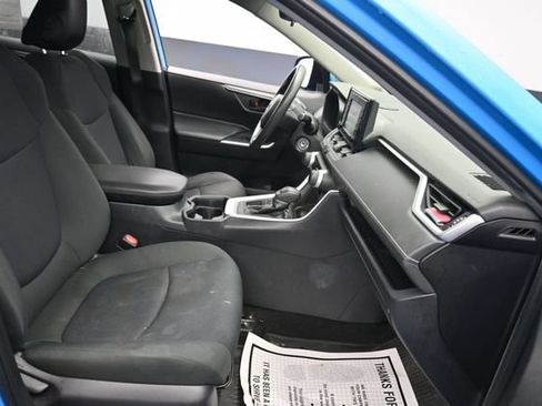 Used 2019 Toyota RAV4 LE w/ All Weather Liner Package AWD/4WD image 7