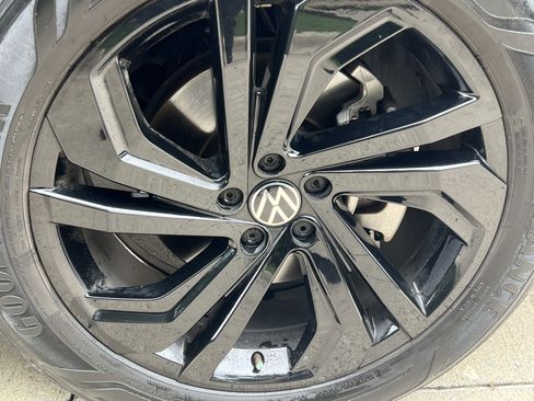 Certified 2023 Volkswagen Atlas SE w/ Panoramic Sunroof Package FWD image 12