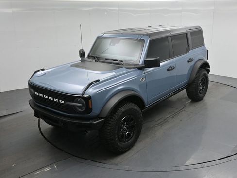 Used 2024 Ford Bronco Wildtrak AWD/4WD image 35