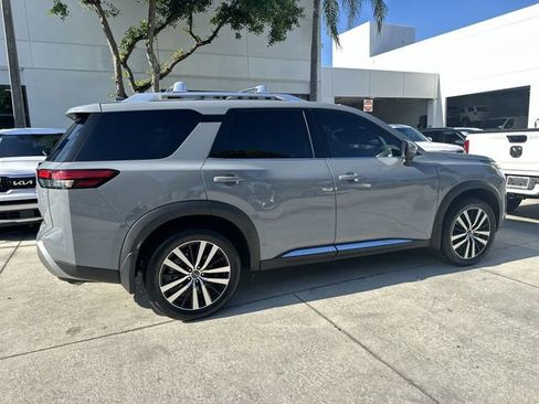 Used 2024 Nissan Pathfinder Platinum w/ Cargo Package FWD image 31