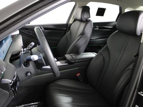 Used 2025 Genesis G80 2.5T image 16