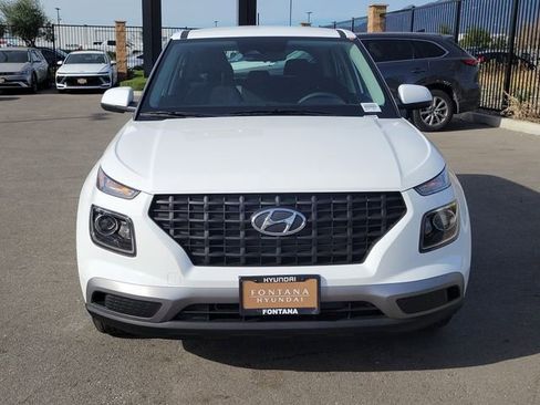 New 2026 Hyundai Venue SE image 24