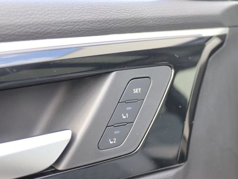 Used 2025 Mitsubishi Outlander 4WD Plug-In Hybrid image 22
