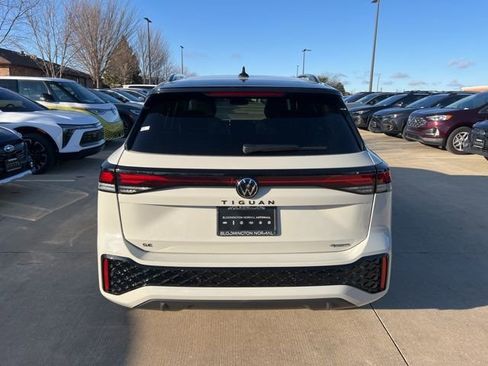 New 2026 Volkswagen Tiguan SE R-Line AWD/4WD image 5