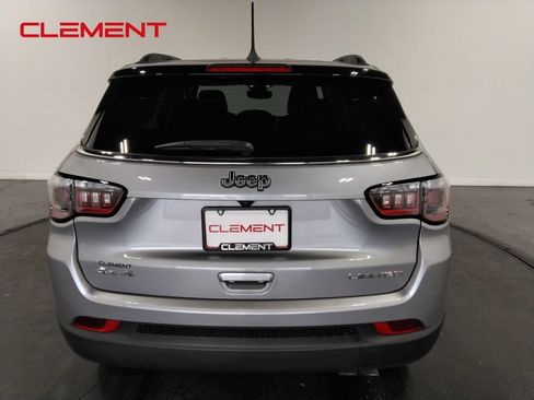 Used 2022 Jeep Compass Limited AWD/4WD image 7
