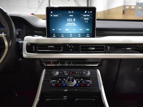 Used 2022 Lincoln Aviator Black Label image 25