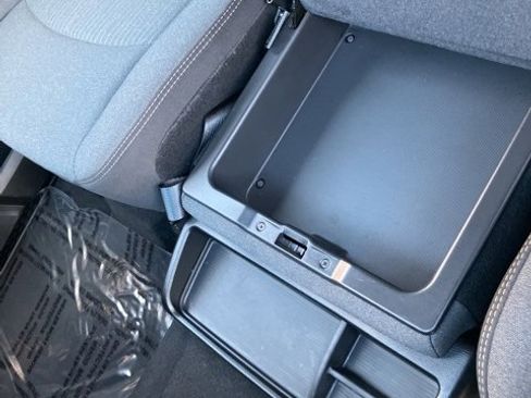 Used 2024 RAM 2500 Big Horn w/ Sport Appearance Package image 14