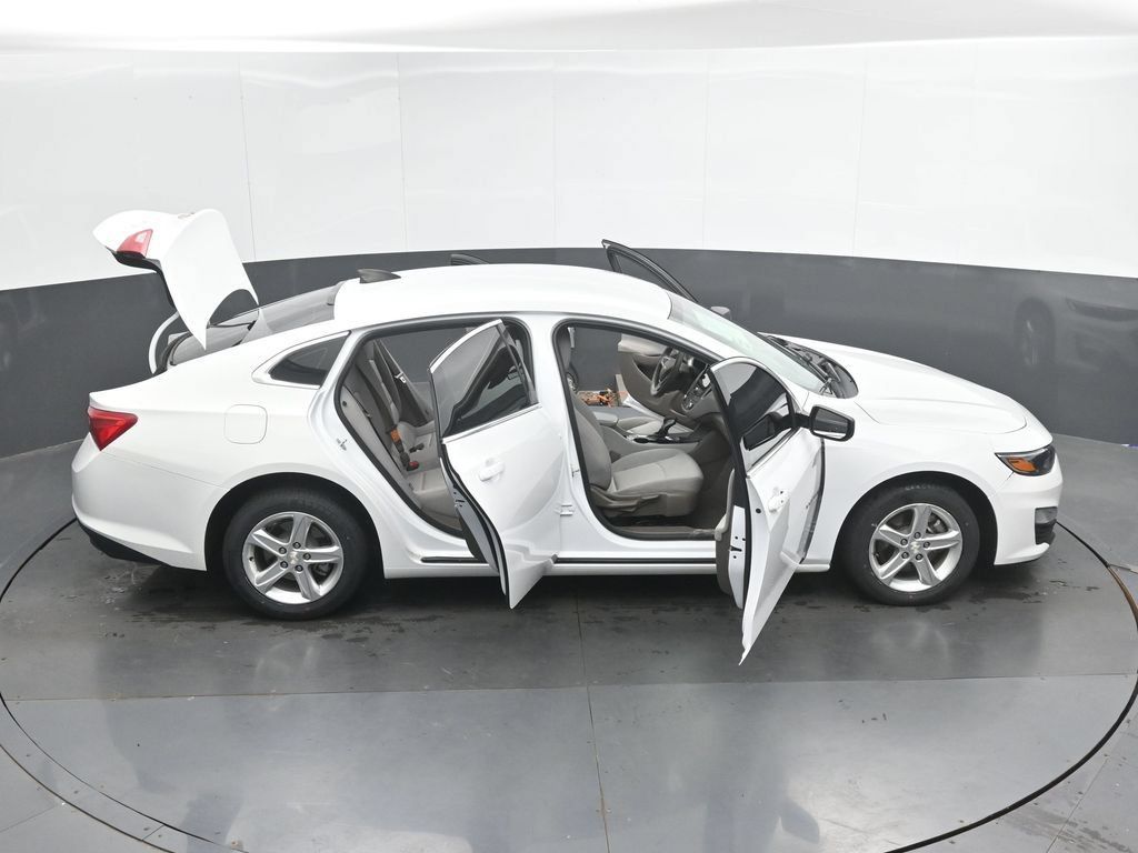 Used 2023 Chevrolet Malibu LS FWD image 47