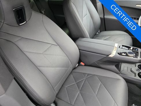 Used 2024 BMW iX xDrive50 w/ Premium Package AWD/4WD image 28
