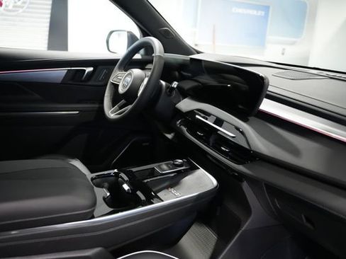 New 2026 Buick Enclave Preferred AWD/4WD image 24