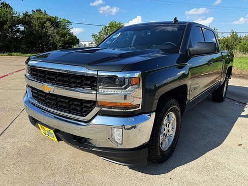 Used 2018 Chevrolet Silverado 1500 LT w/ LT Eassist Package image 7