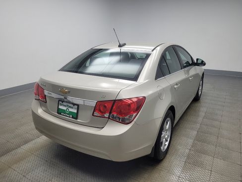 Used 2016 Chevrolet Cruze LT image 9