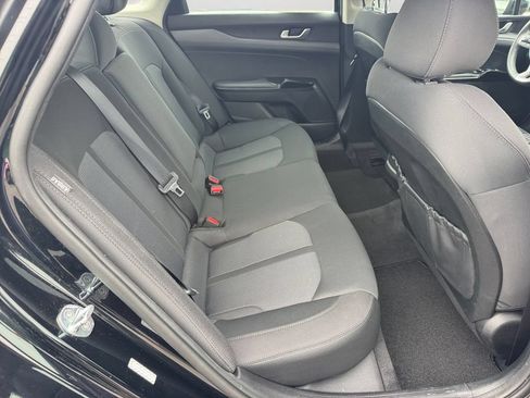 Used 2022 Kia K5 LXS FWD image 7