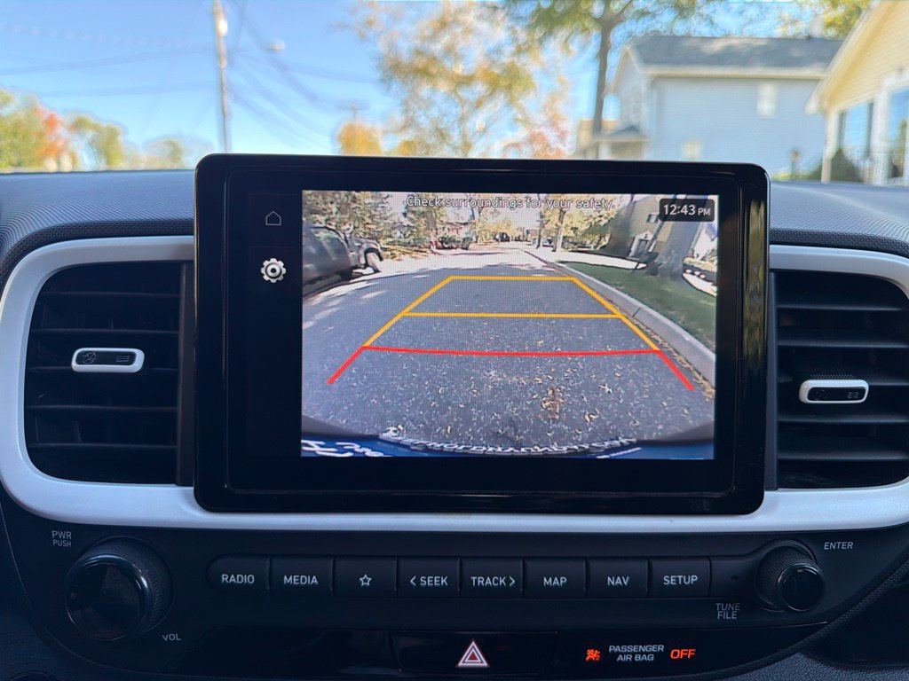 Certified 2024 Hyundai Venue Limited FWD image 26