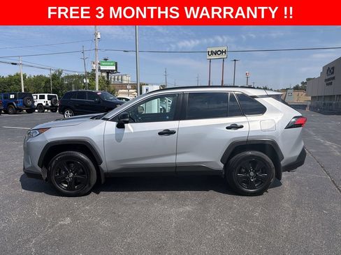 Used 2021 Toyota RAV4 XLE AWD/4WD image 26