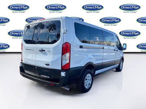 Used 2023 Ford Transit 350 XLT image 7