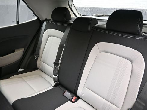 New 2026 Hyundai Venue SEL image 20