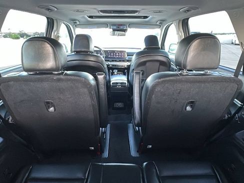 Used 2025 Kia Telluride S FWD image 38