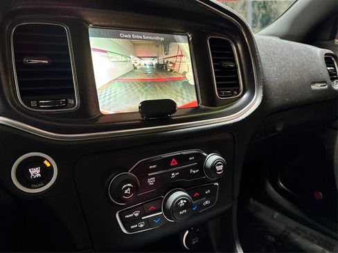 Used 2016 Dodge Charger R/T image 25