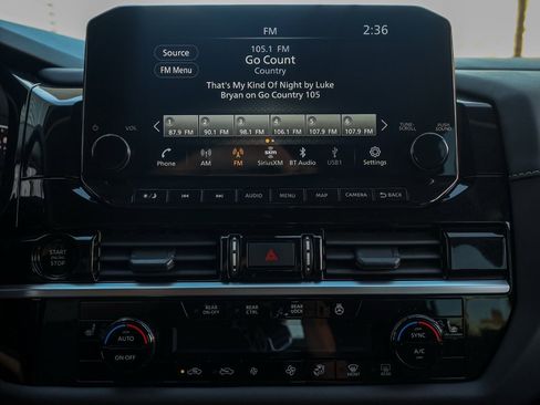 New 2025 Nissan Pathfinder SL image 29