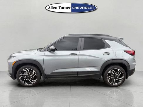 Used 2025 Chevrolet TrailBlazer RS w/ Convenience Package FWD image 6