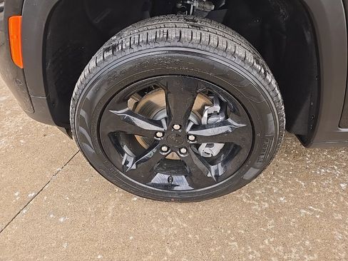 New 2025 Jeep Grand Cherokee L Limited w/ Luxury Tech Group II image 25