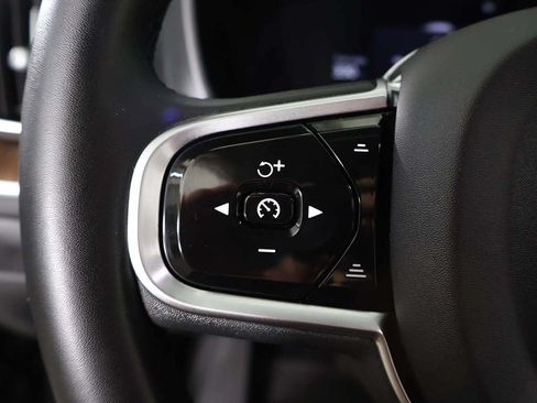 Used 2023 Volvo XC60 B5 Plus w/ Climate Package AWD/4WD image 49