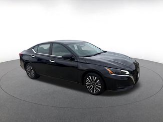 Used 2025 Nissan Altima 2.5 SV video 2