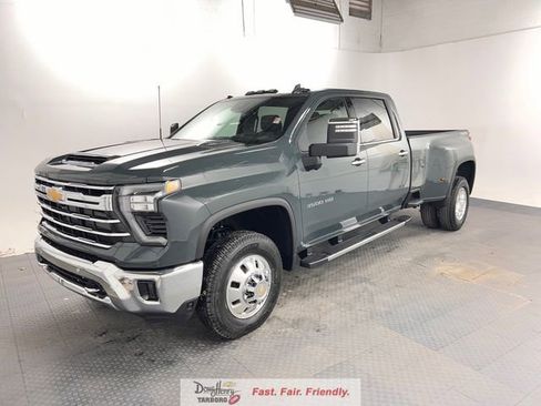 New 2026 Chevrolet Silverado 3500 LTZ w/ LTZ Convenience Package AWD/4WD image 1