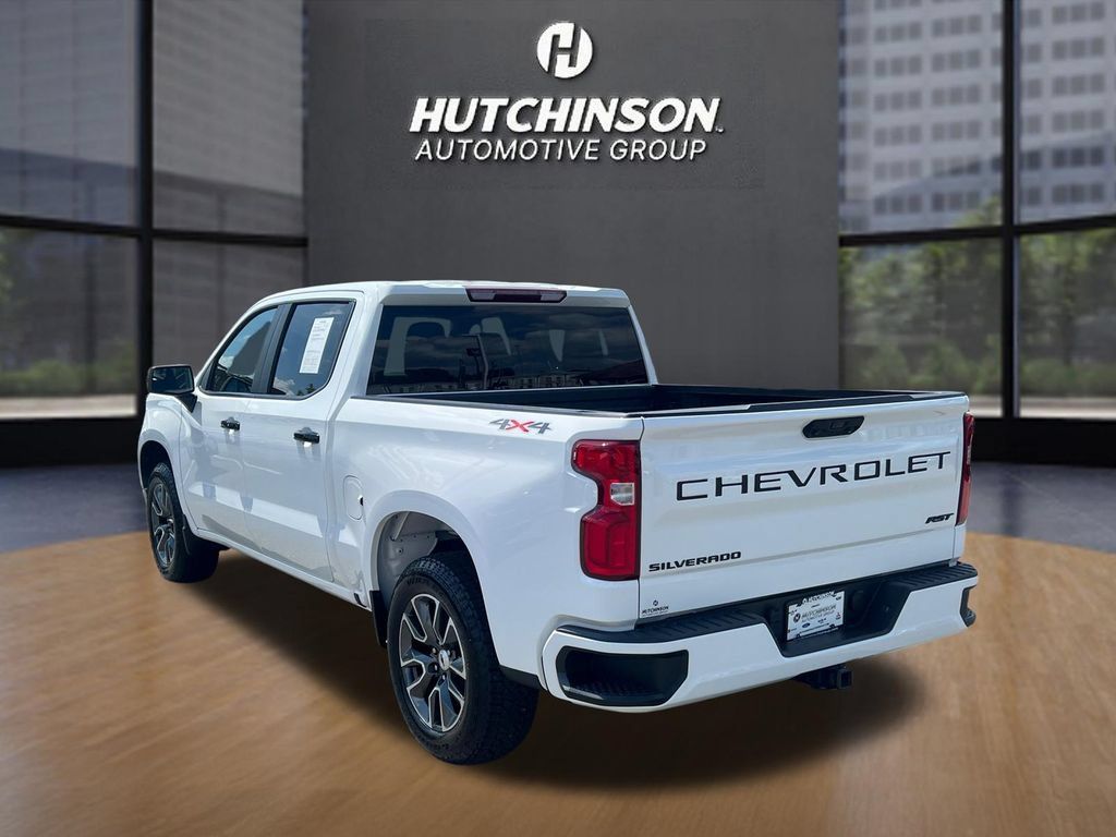 Used 2024 Chevrolet Silverado 1500 RST w/ LPO, Dark Essentials Package AWD/4WD image 5