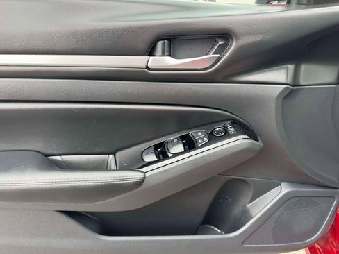 Certified 2025 Nissan Altima 2.5 SL image 16