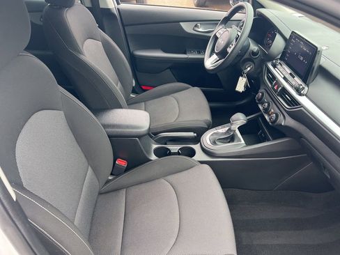 Certified 2023 Kia Forte LXS image 19