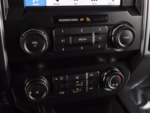 Used 2019 Ford F150 XLT w/ Equipment Group 302A Luxury image 21