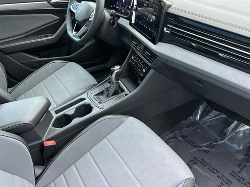 New 2026 Volkswagen Jetta SE image 14