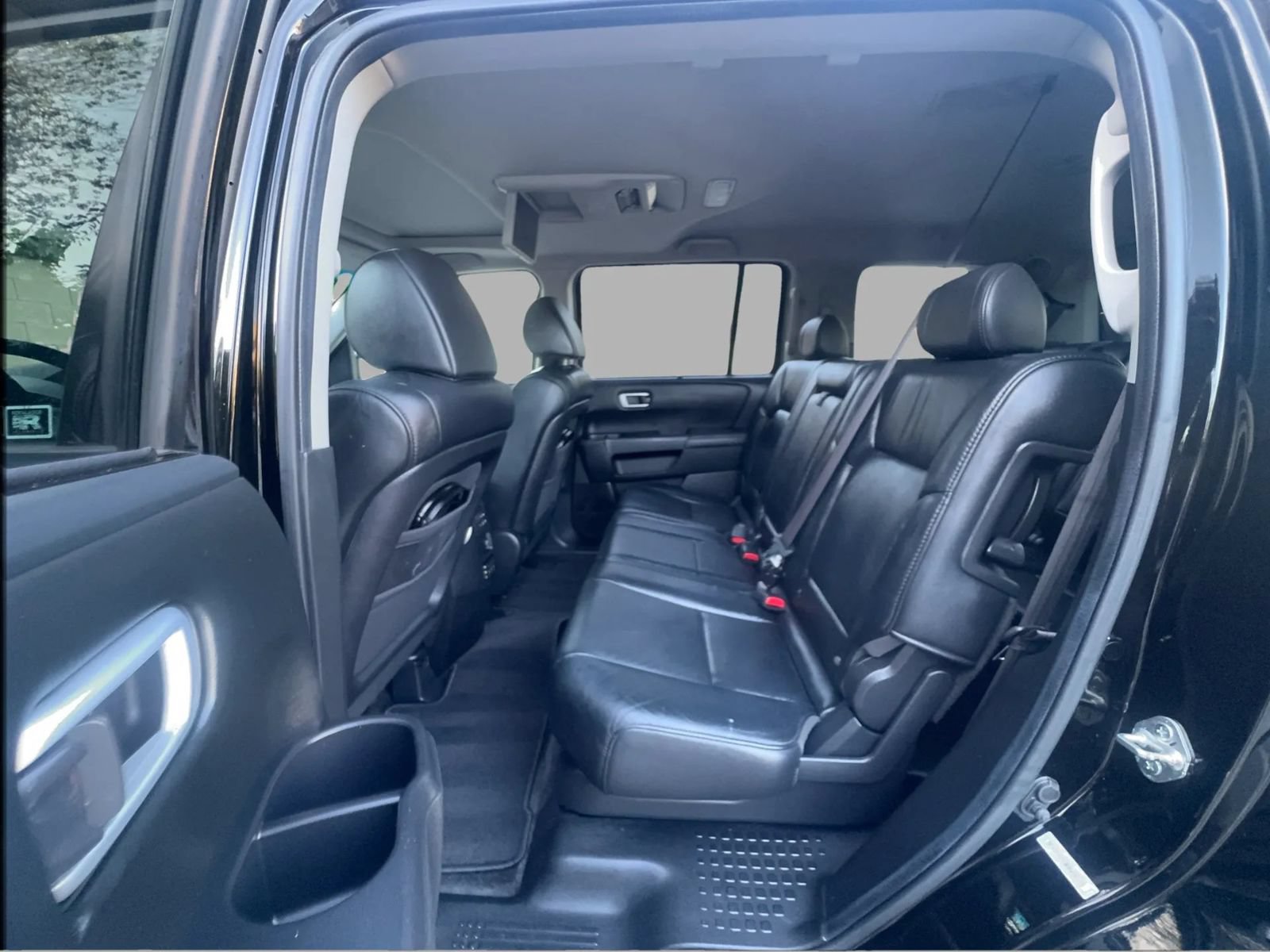 Used 2011 Honda Pilot Touring image 17
