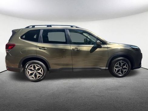 Certified 2023 Subaru Forester Premium AWD/4WD image 35