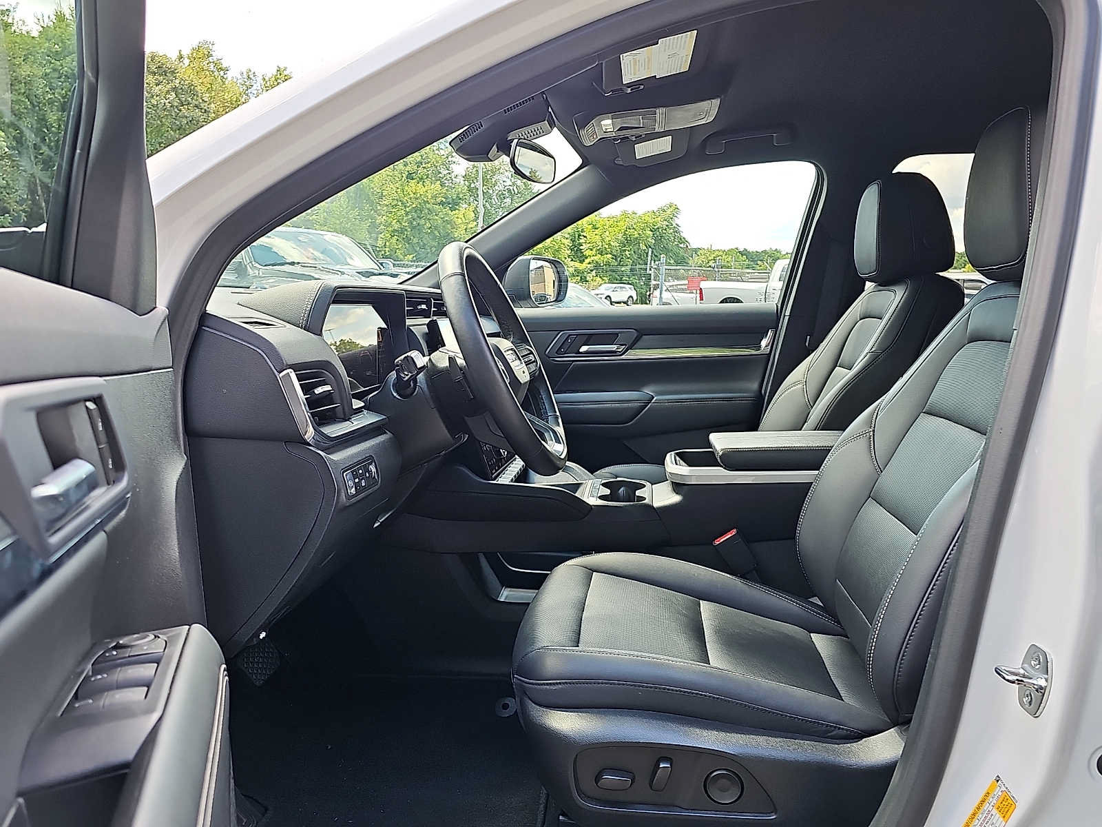 Used 2026 GMC Terrain Elevation w/ Elevation Premium Package AWD/4WD image 14