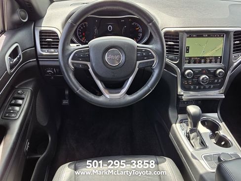 Used 2018 Jeep Grand Cherokee Limited AWD/4WD image 11