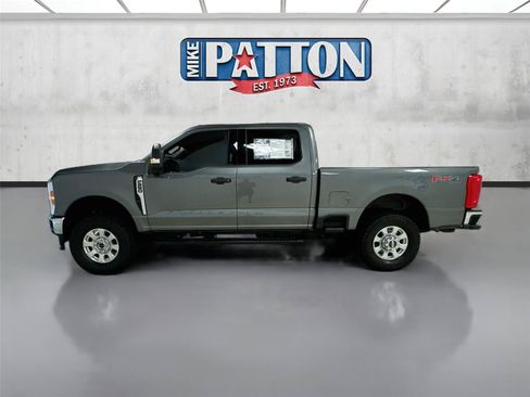 Used 2024 Ford F250 XLT w/ FX4 Off-Road Package AWD/4WD image 4