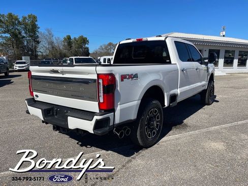 Used 2024 Ford F250 Platinum w/ FX4 Off-Road Package image 15