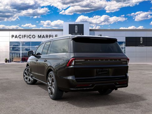 New 2027 Lincoln Navigator L Black Label AWD/4WD image 8