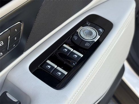 New 2026 Lincoln Nautilus Premier image 23