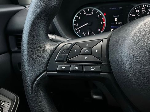 Used 2025 Nissan Sentra S image 28